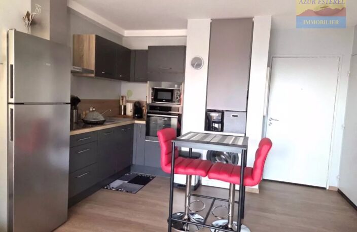 EXCLUSIVITÉ — 2 pièces moderne Vue Mer & Esterel — photo 4