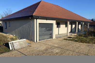 Maison 5 pièces 1600 €