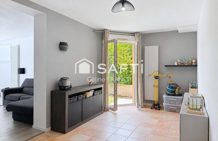 PLAIN-PIED, PISCINE ET VUE COTEAUX — photo 5