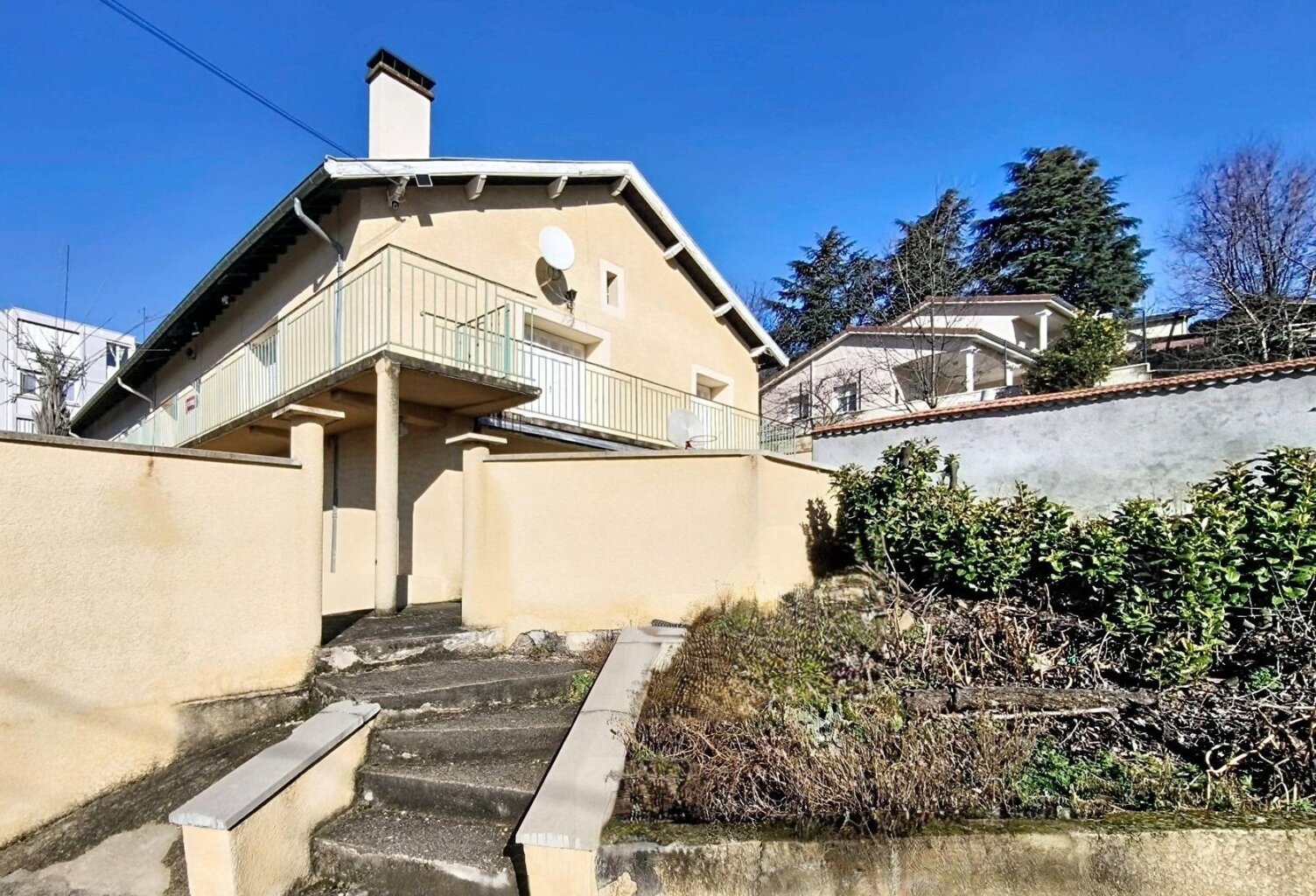 Beau potentiel et terrain agréable — photo 1