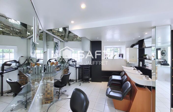 Superbe local commercial et son salon de coiffure — photo 5