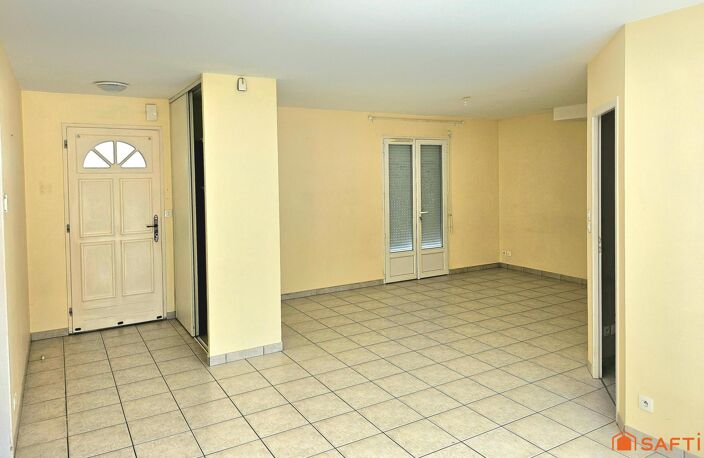 Plain-pied, 3 chambres et 1 195 m² de terrain — photo 2