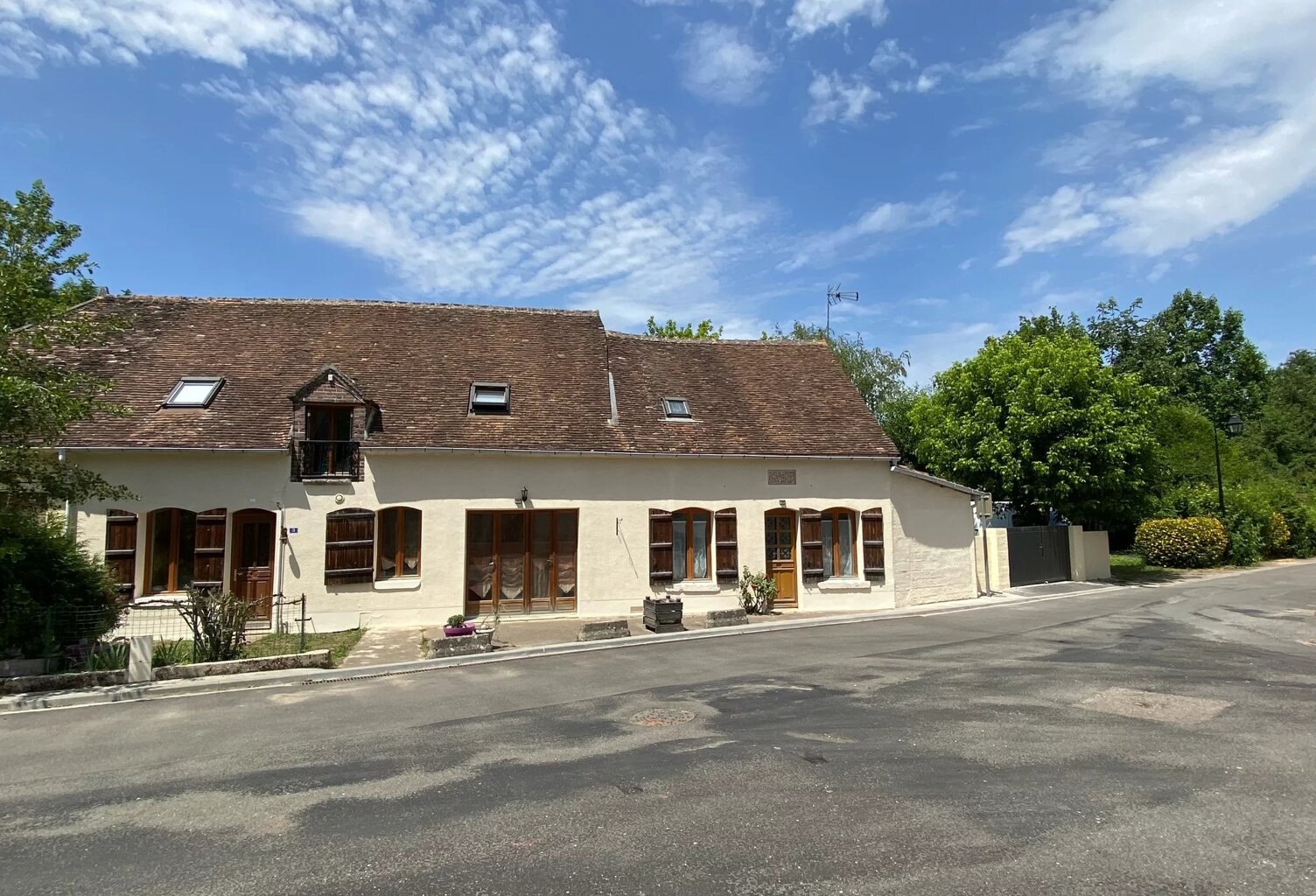 EXCLUSIVITÉ - MAISON 5 CHAMBRES. TERRAIN 549 M² — photo 1