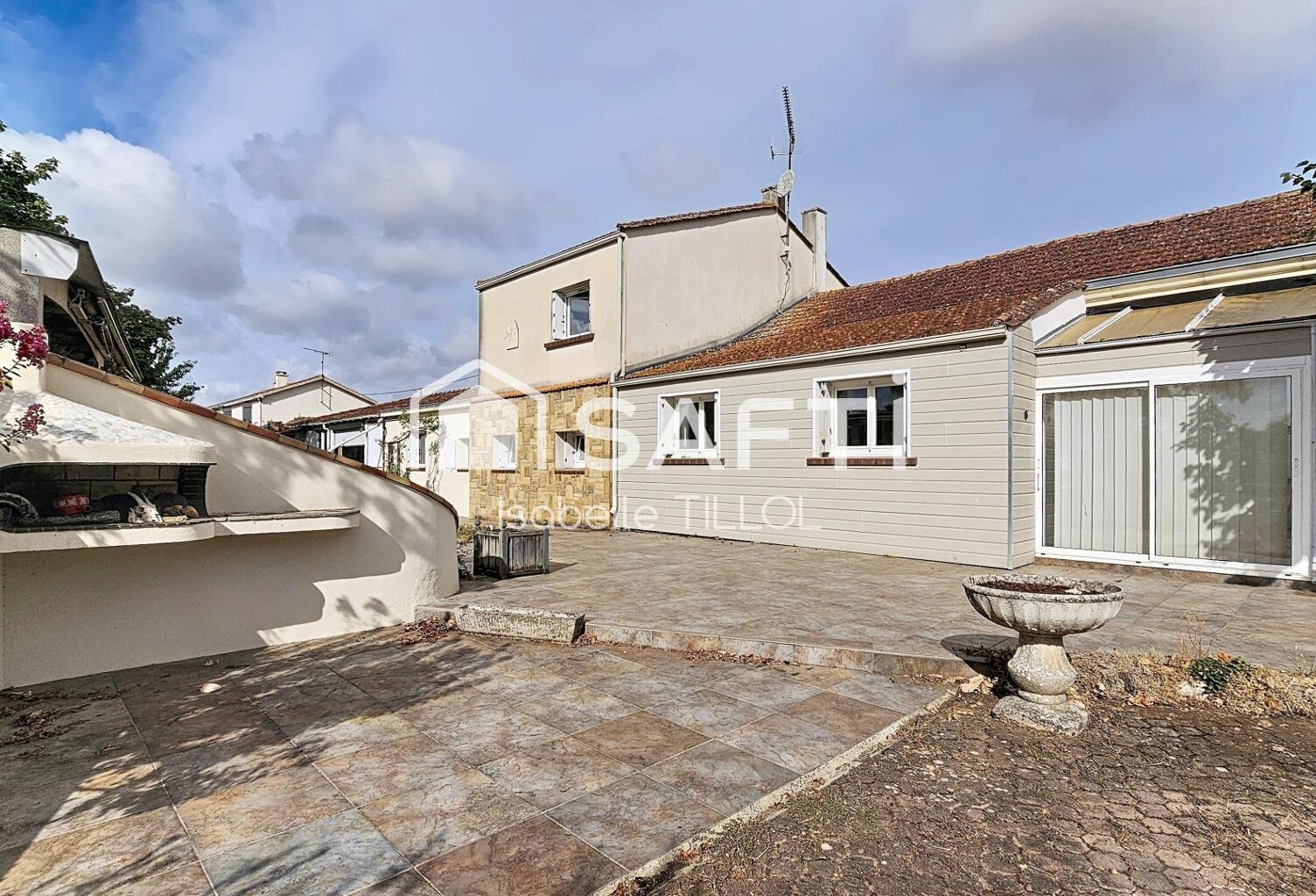Maison 5 ch et dépendances — photo 1