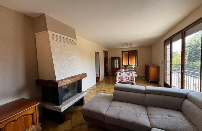 Loches, produit rare, beau potentiel, maison familiale ! — photo 5