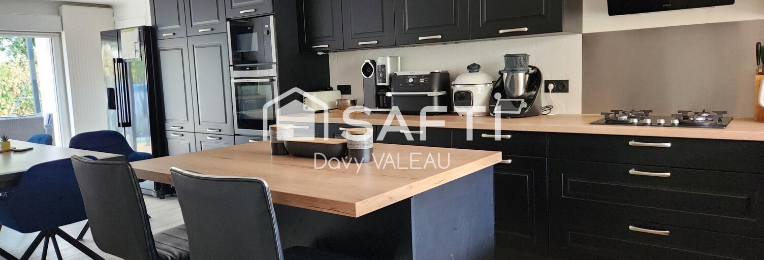 Maison 8 Pièces 158 m² à vendre à La Roche-sur-Yon (85000)