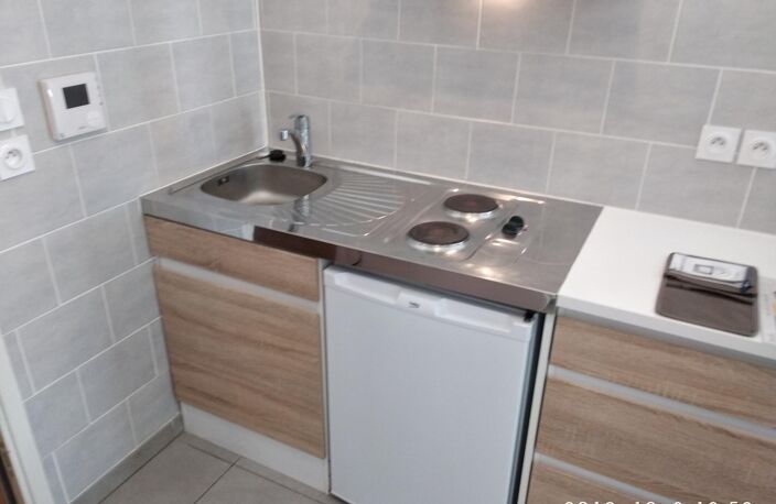 Studio 27m2 avec Terrasse en plein coeur de Lyon 8eme — photo 2