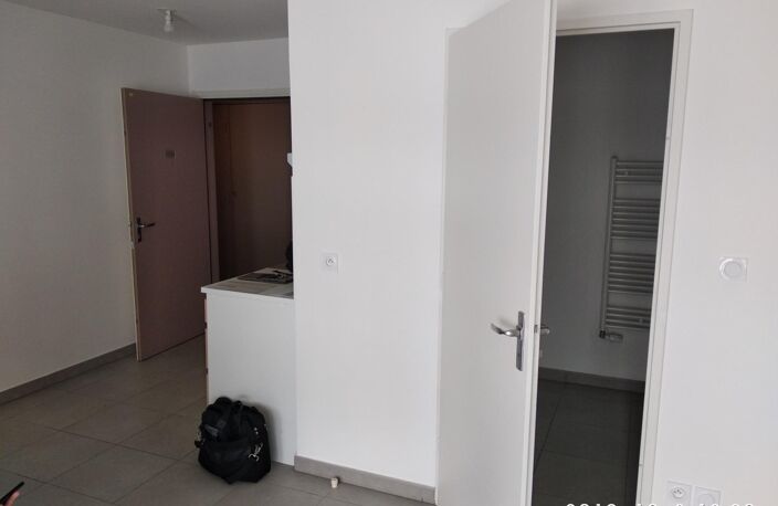Studio 27m2 avec Terrasse en plein coeur de Lyon 8eme — photo 4