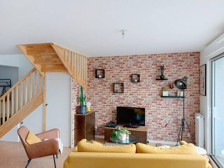 Rennes, Pigeons Blancs : charmant duplex T3 avec balcon plein Sud — photo 1