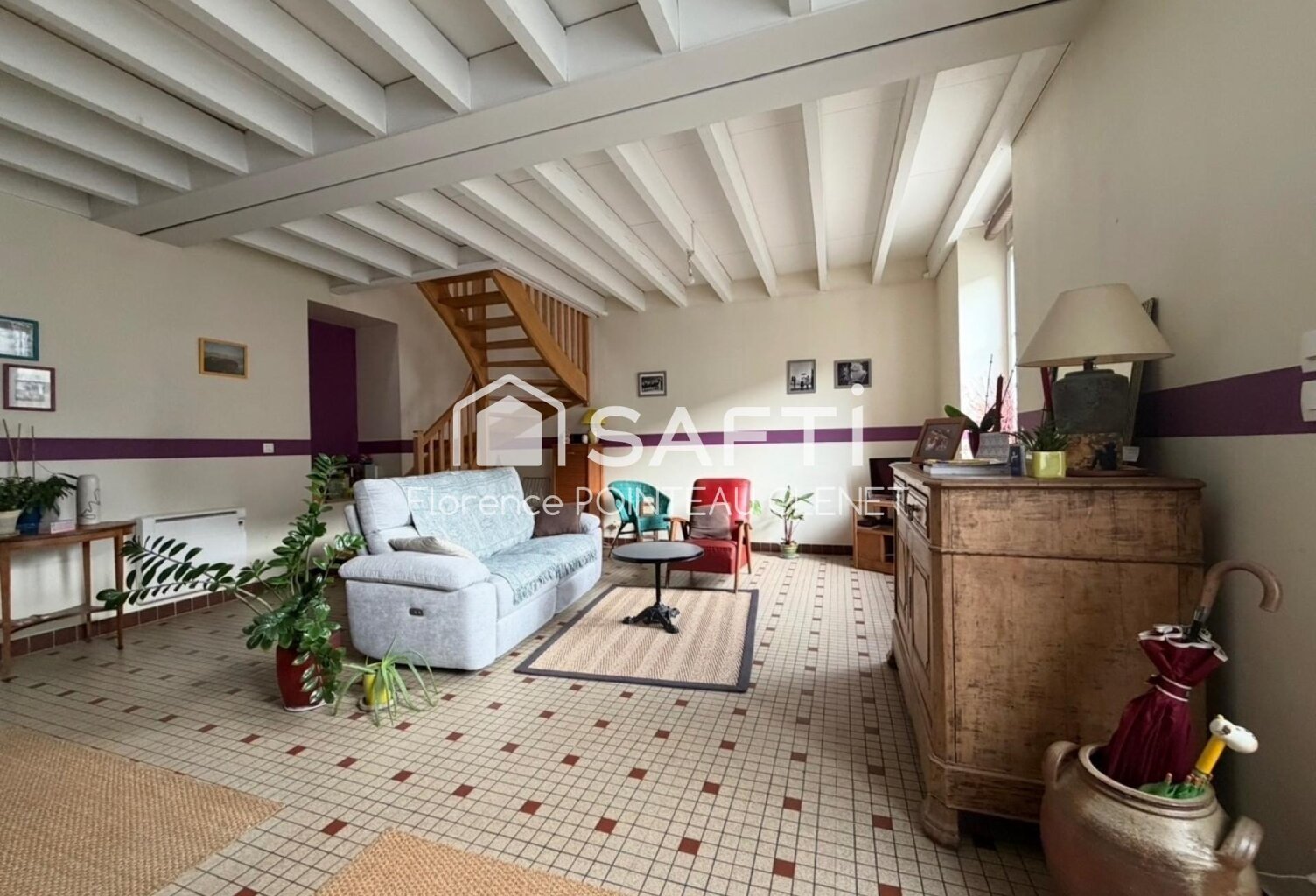 Ancien école de 1850 réhabilitée - Maison avec jardin et parking à Beaufort en Anjou — photo 1