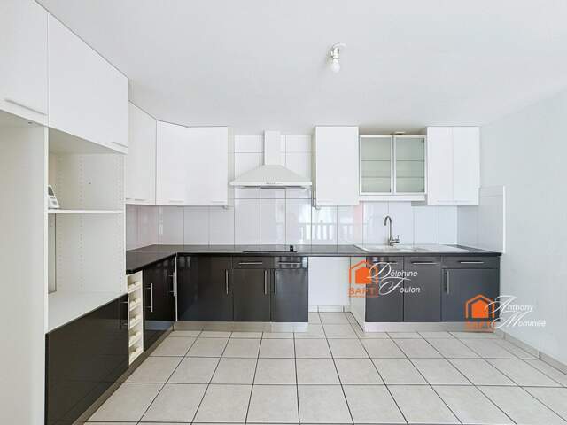 Appartement T4 avec cour privatif — photo du bien
