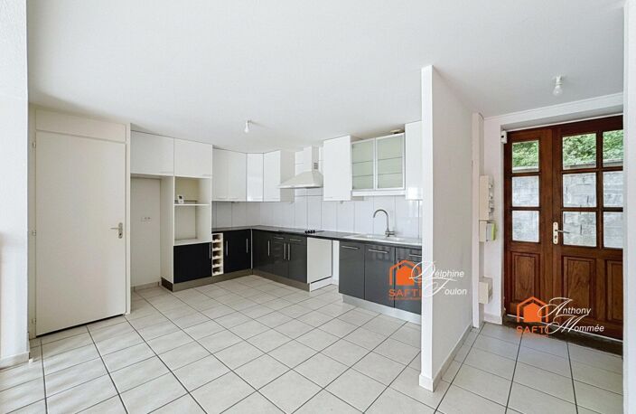 Appartement T4 avec cour privatif — photo 2