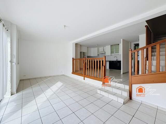 Appartement indépendant 3 chambres avec terrasse privatif — photo du bien