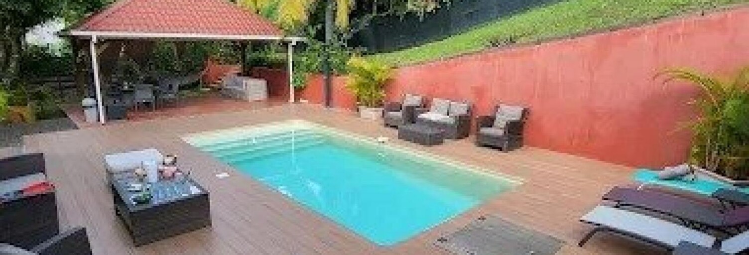 Maison 9 Pièces 150 m² à vendre à Les Trois-Îlets (97229)