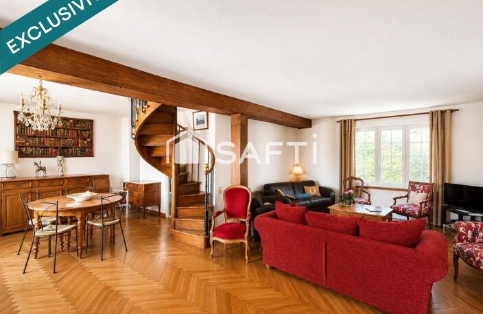Centre ville du Quesnoy - Maison de caractère, 5 chambres, terrasses et garages — photo 2