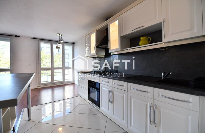 Appartement de trois pièces! Ravalement réalisé récemment ! — photo 4