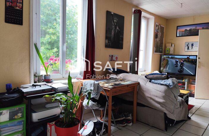 Immeuble avec local commercial et appartement  Centre-ville de Contres — photo 2