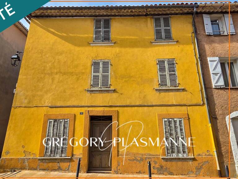 Maison de village de 120 m2 sur 3 niveaux avec grange/remise de 70m2 et double cave à réhabiliter ! — photo 1