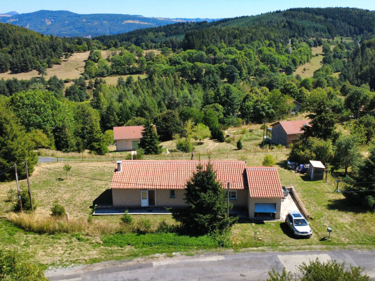 Dépt. 07 - A VENDRE Secteur COUCOURON - Villa de 2005 de 103 — photo 1