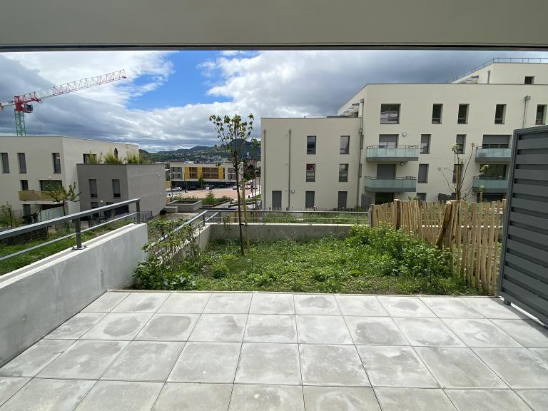 secteur tremonteix Clermont-Ferrand  studio neuf avec terras — photo 1