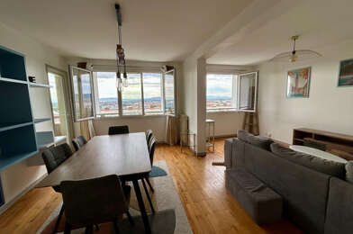 Appartement 3 pièces 890 €