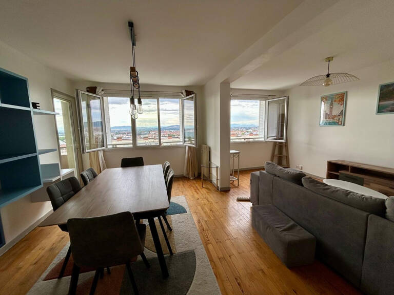 Très beau T3 meublé sur les hauteurs de CLERMONT au calme — photo 1