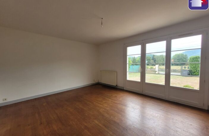 Location maison 4 pièces 73 m² à Saint-Paul-de-Jarrat (09000) — photo 2