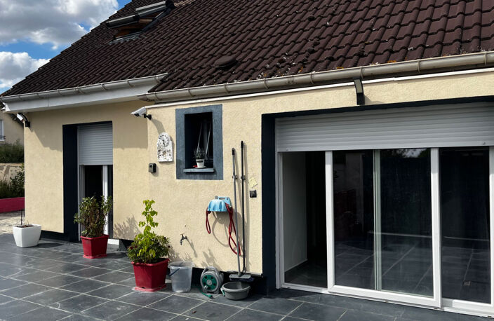 Maison avec jardin — photo 3