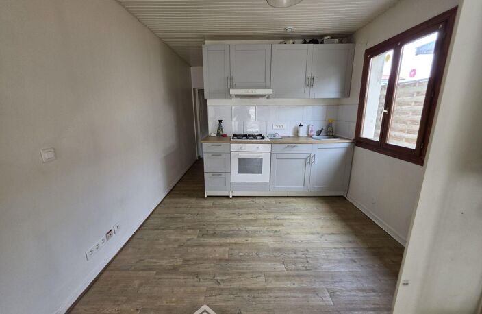 Maison - 38.2m² - Saint-Médard-en-Jalles — photo 3