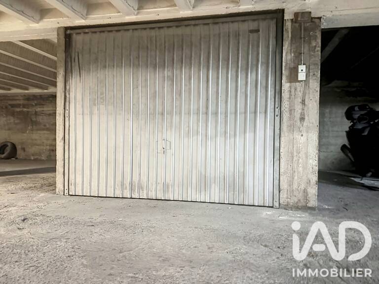 Vente Garage 11 m&sup2; — photo 1