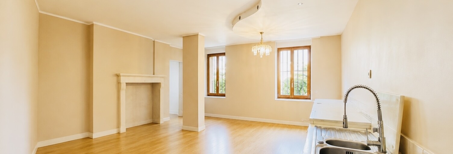 Commerce  111 m² à vendre à Montbrison (42600)