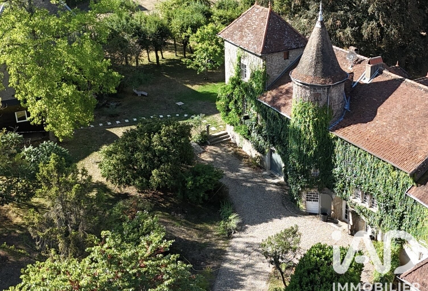 Vente Château 15 pièces — photo 1