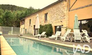 Maison 11 Pièces 358 m² à vendre à Saint-Cyprien (24220)