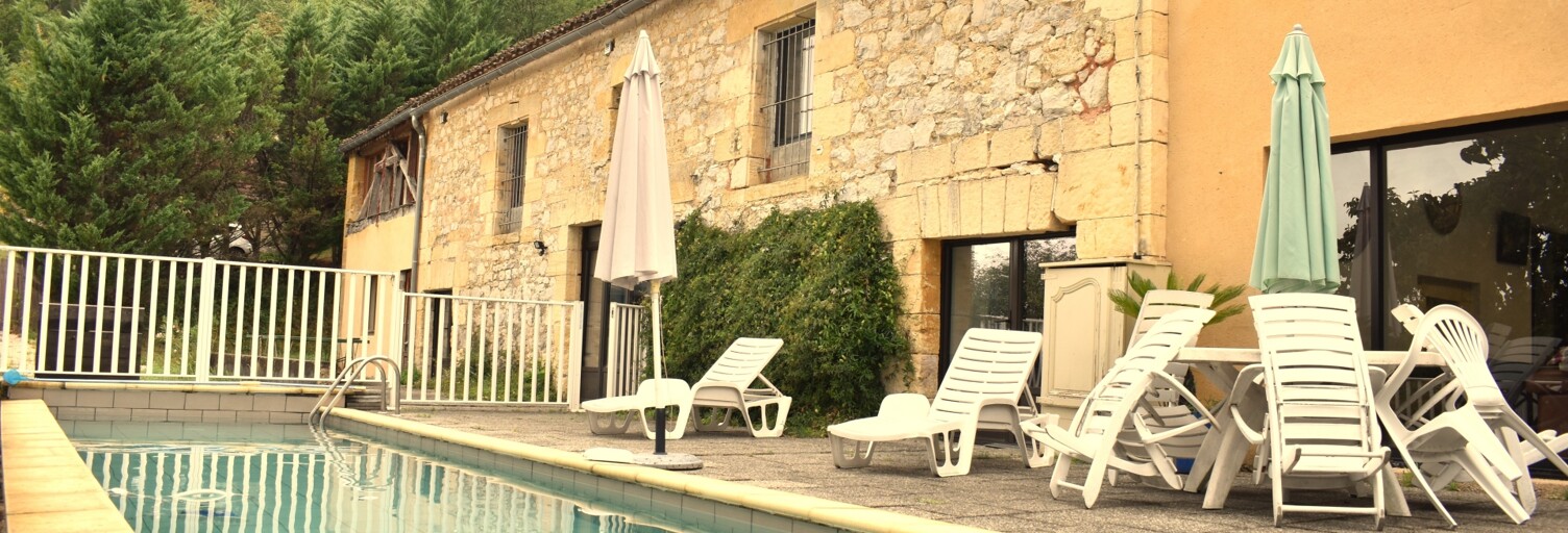 Maison 11 Pièces 358 m² à vendre à Saint-Cyprien (24220)