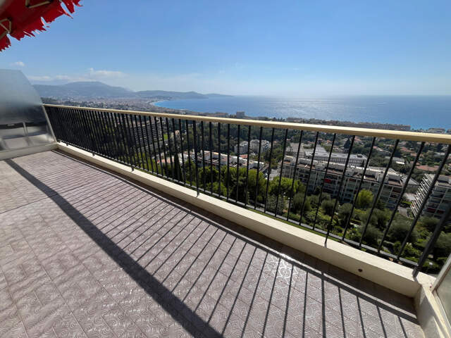 LES CONSTALLATIONS DE FABRON - SIRIUS - F2 - VUE PANORAMIQUE - TERRASSE - GARAGE - CAVE — photo du bien
