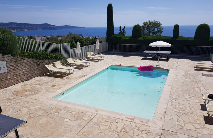 LES CONSTALLATIONS DE FABRON - SIRIUS - F2 - VUE PANORAMIQUE - TERRASSE - GARAGE - CAVE — photo 5