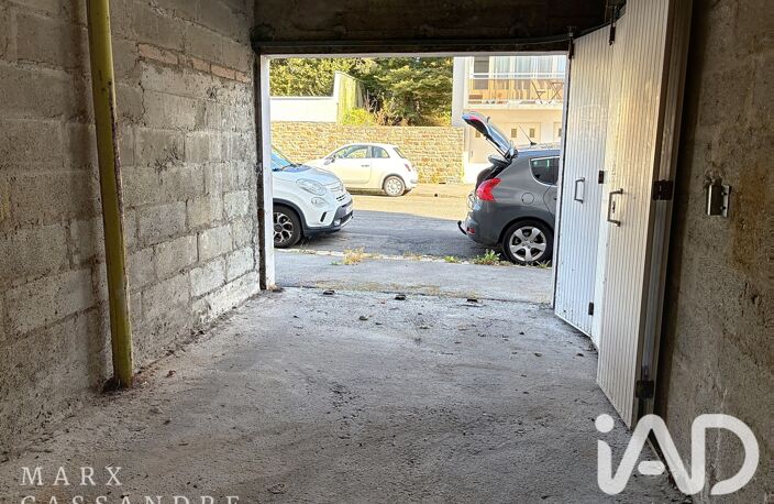 Vente Garage 13 m&sup2; — photo 2