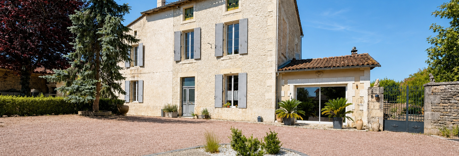 Maison 6 Pièces 239 m² à vendre à Verteuil-sur-Charente (16510)