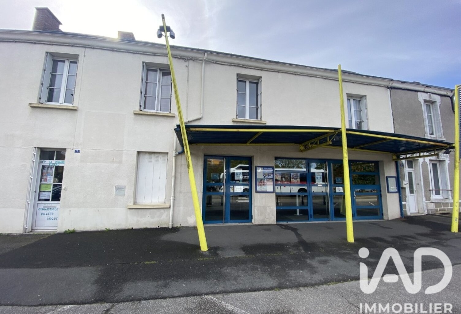Vente Immeuble 320 m&sup2; — photo 1