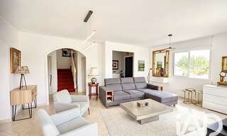 Maison 7 Pièces 202 m² à vendre à Amendeuix-Oneix (64120)