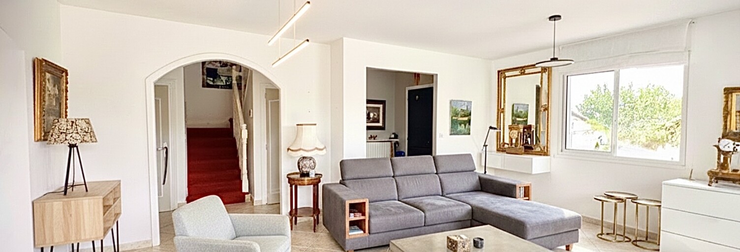 Maison 7 Pièces 202 m² à vendre à Amendeuix-Oneix (64120)