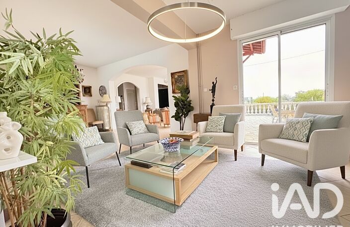 Vente Maison traditionnelle 7 pièces — photo 2