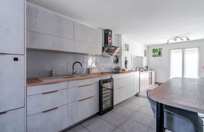 Maison 6 pièces 145 m2 — photo 2