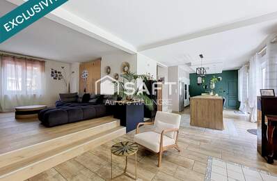 Villa contemporaine au cœur d'un écrin de verdure — photo du bien