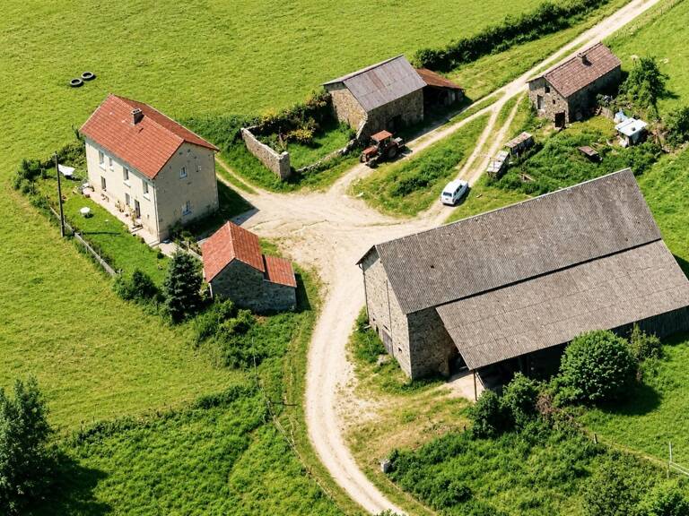 Corps de ferme plus terrain — photo 1