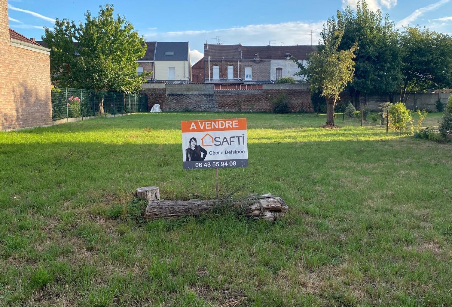 TERRAIN CONSTRUCTIBLE 549M² — photo 1