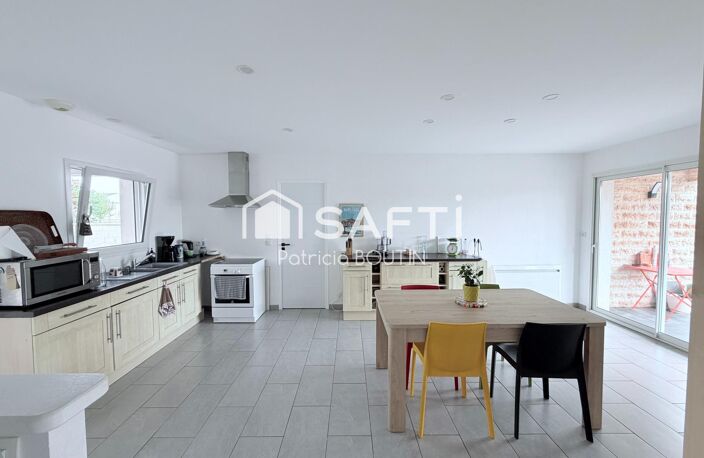 PAVILLON PLAIN PIED 5 CHAMBRES DONT UNE SUITE PARENTALE ET GARAGE A BENET ! — photo 3