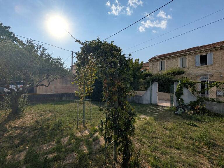 Maison de ville,avec jardin et garage — photo 1