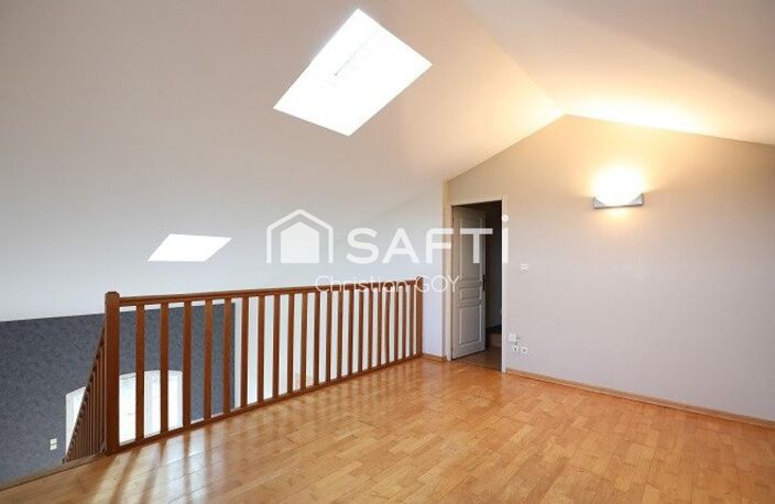 38300 - BOURGOIN JALLIEU - MAISON 160 M² HABITABLE - 4/5 CHAMBRES - 1025 M² TERRAIN — photo 5