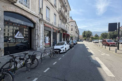 Commerce  315000 €